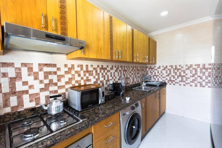 Modern Apartment In The Heart Of טנג'יר חדר תמונה