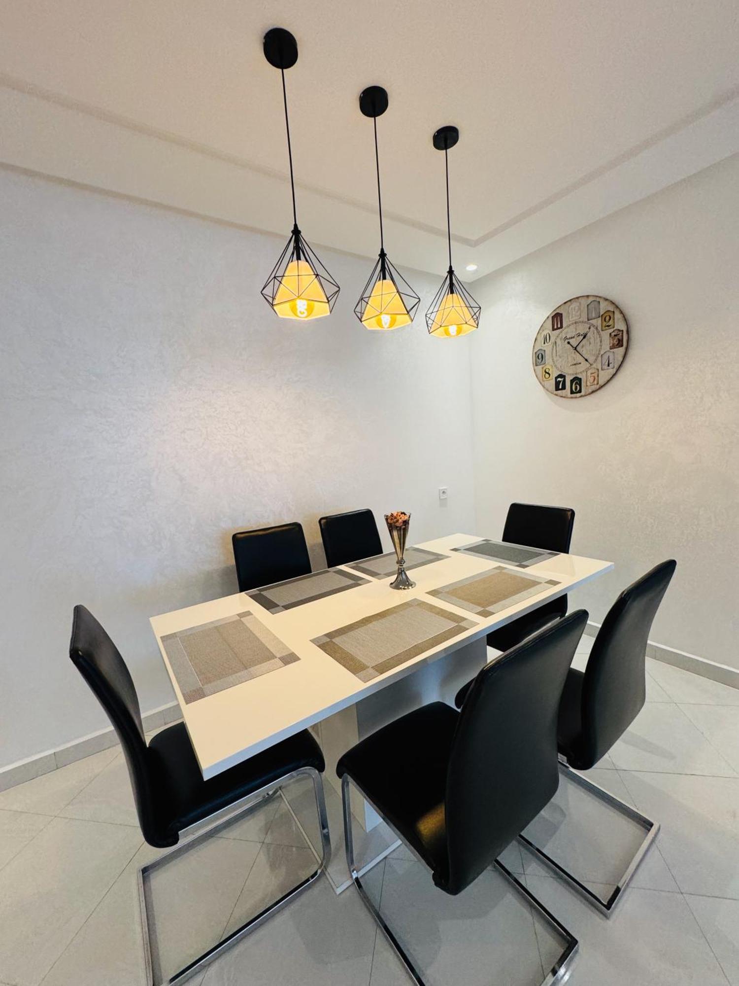 Modern Apartment In The Heart Of טנג'יר מראה חיצוני תמונה